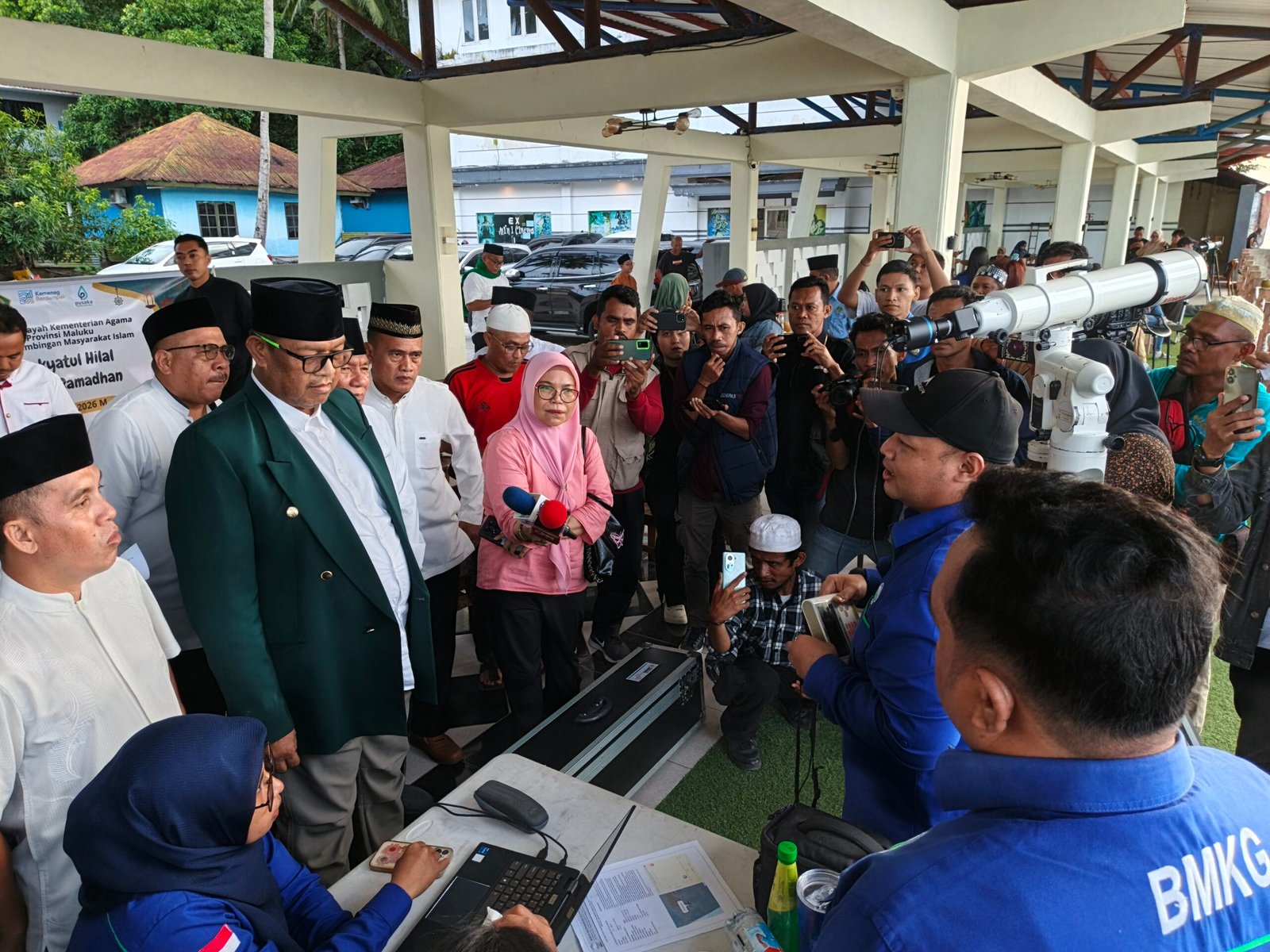 0-4064x3048-0-0-{}-0-24#