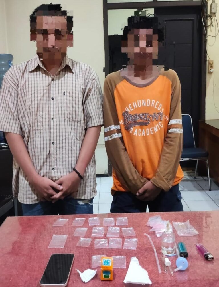 2 Terduga Pengedar Sabu di Ambon Diringkus, 16 Paket Narkotika Disita