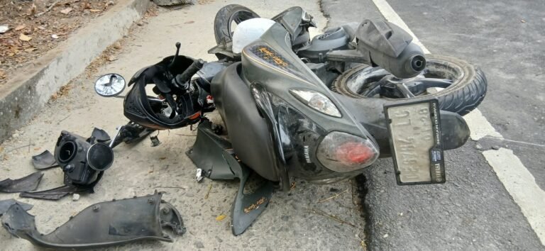 Tabrakan Maut di Halong-Ambon, Dua Pengendara Motor Meregang Nyawa